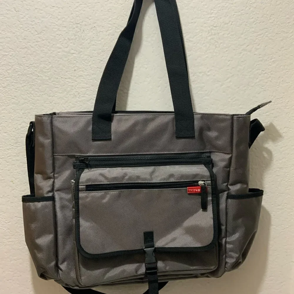 New Skip Hop Messenger Diaper Bag Signature Gray black